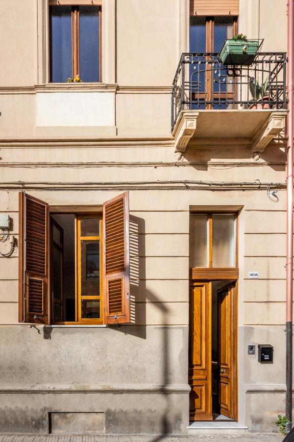 Deledda Home カリアリ エクステリア 写真